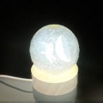گوی چراغ خواب ماه و فضانورد